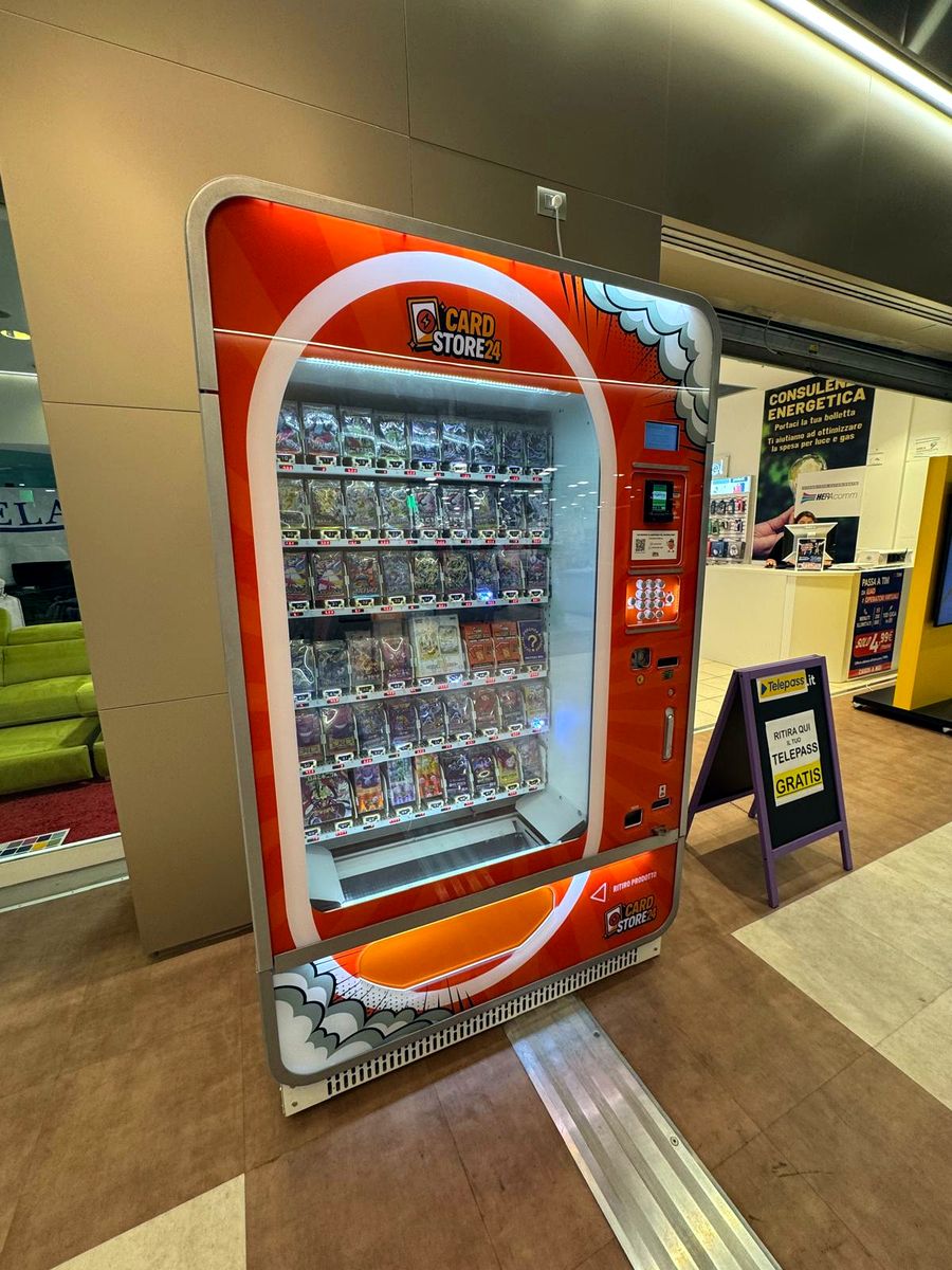 CardStore24 al centro commerciale Lungo Savio di Cesena